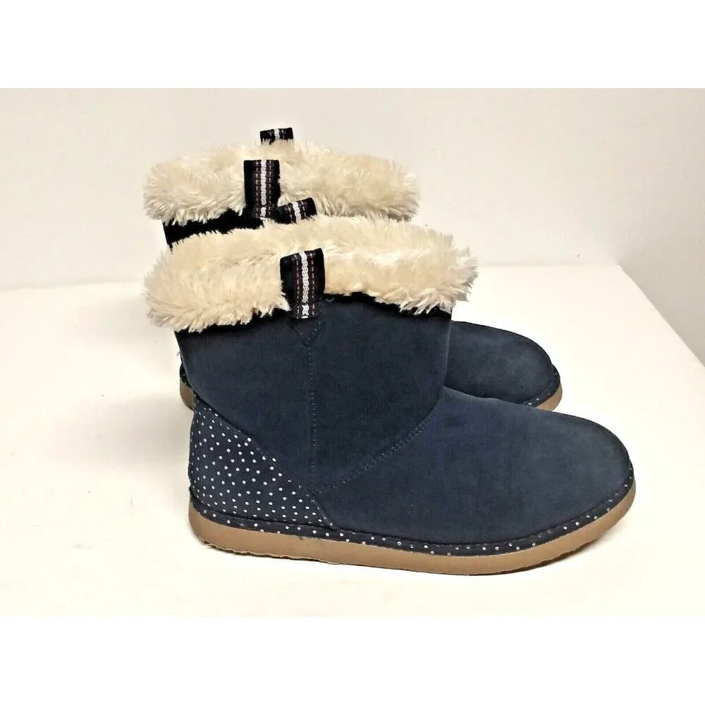Cat And jack Winter Boots Girls Size 4 faux fur faux suede-like upper blue EUC